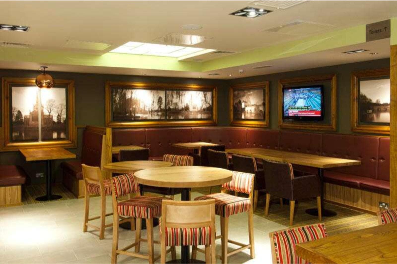 Premier Inn Stratford Upon Avon Central