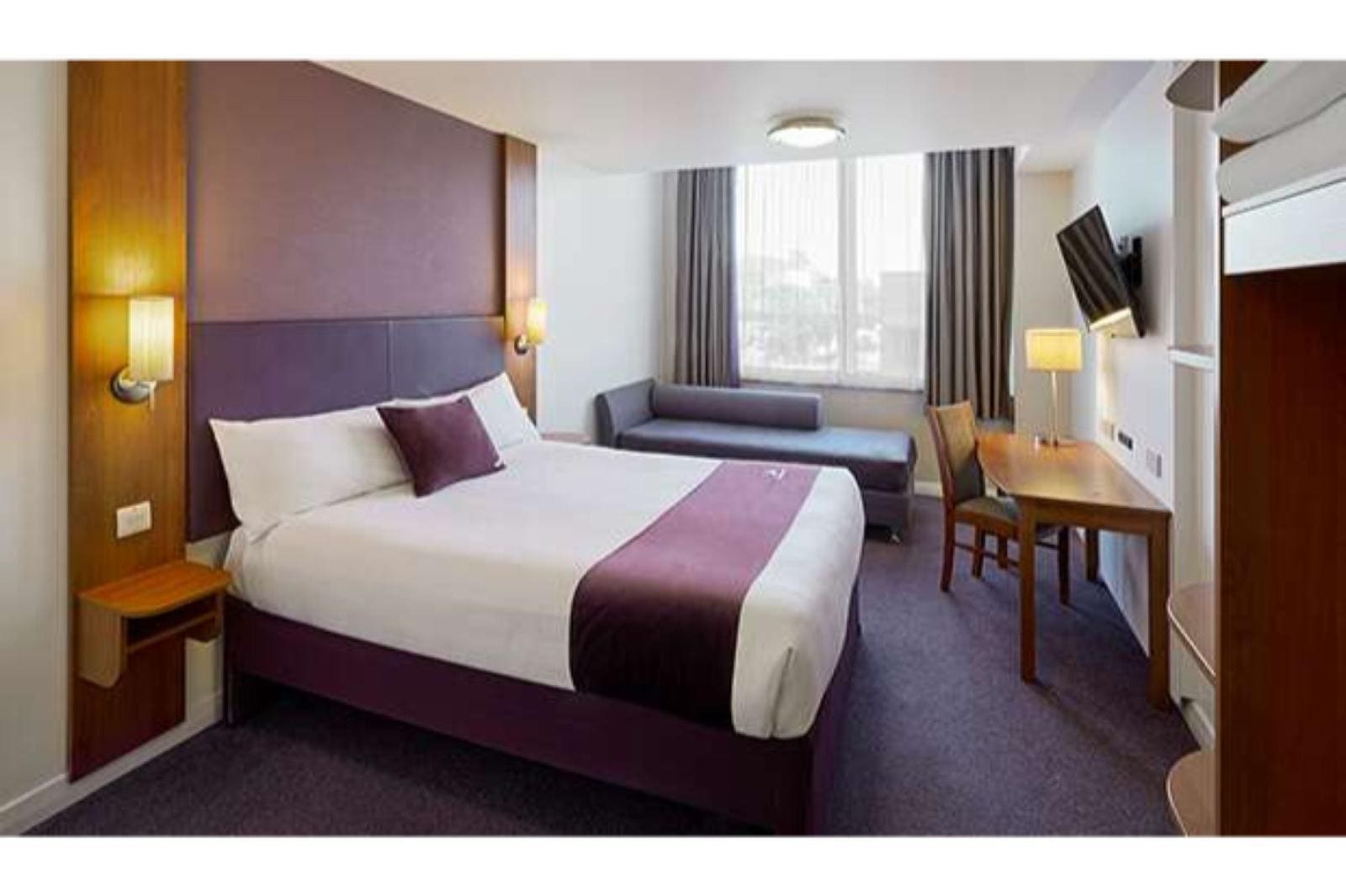 Premier Inn Stratford Upon Avon Central