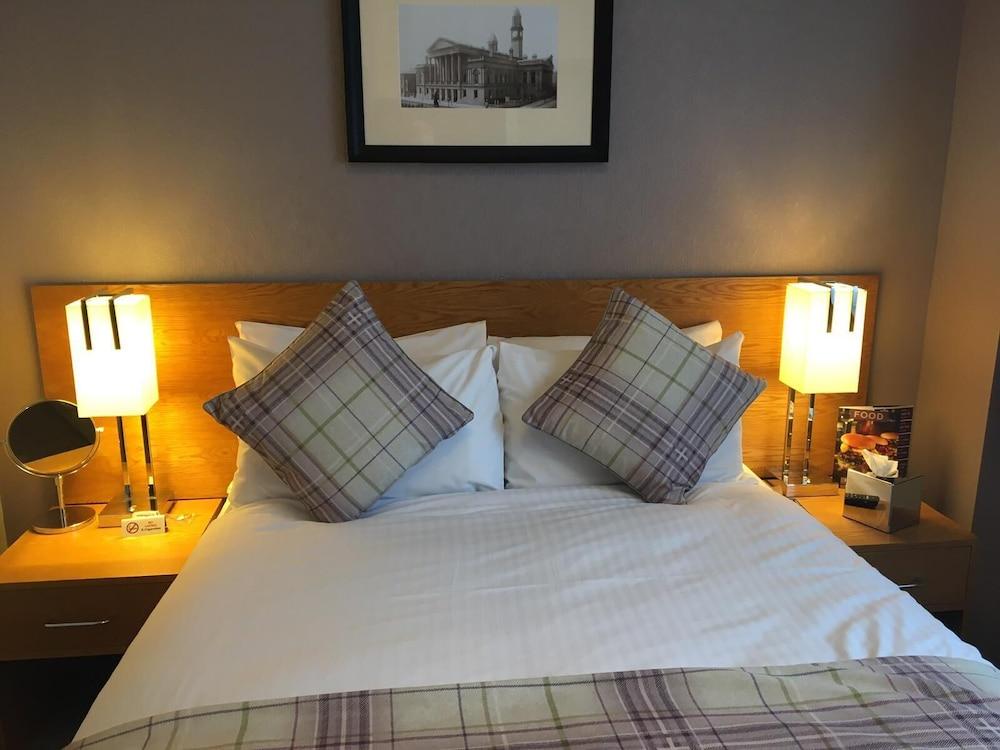 Abbey Inn