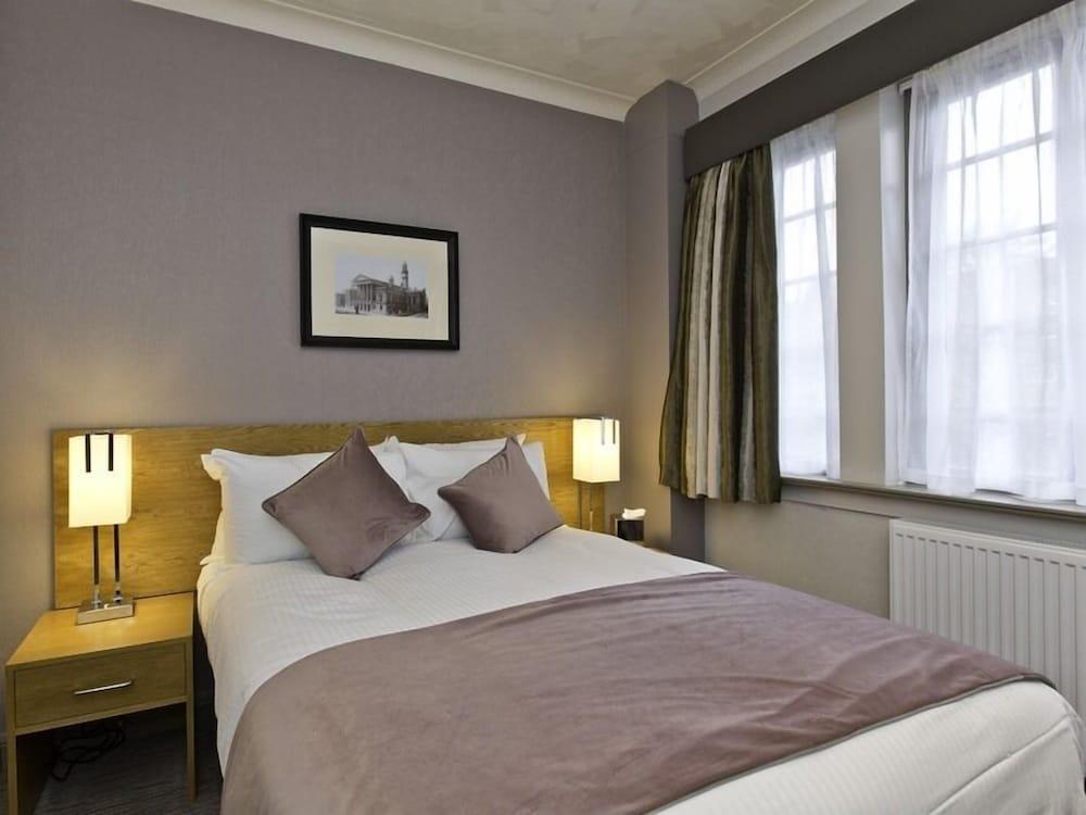 Abbey Inn