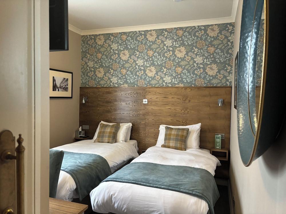 Abbey Inn