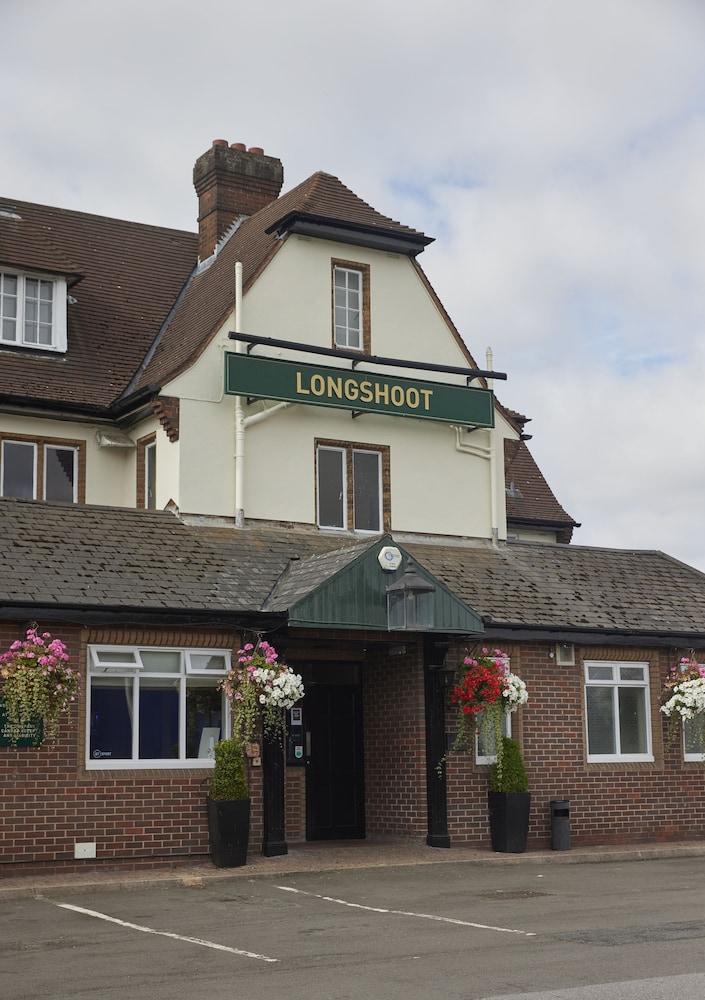 Longshoot Hotel
