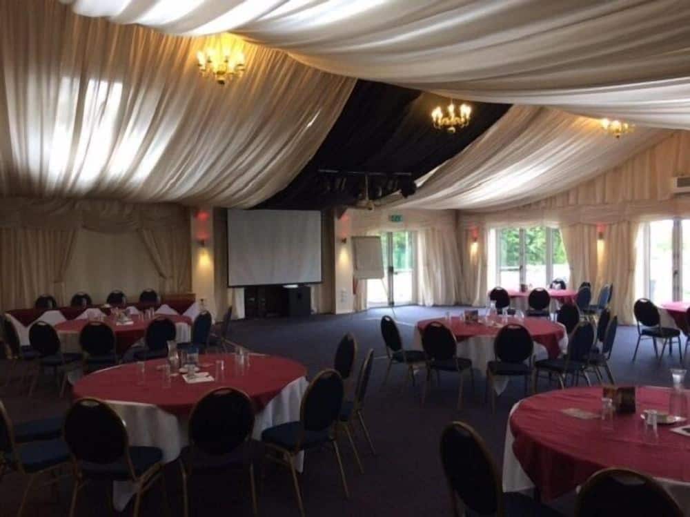 Calderfields Golf & Country Club