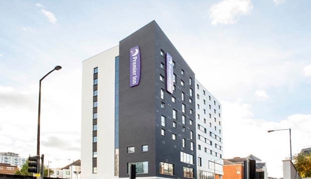Premier Inn Woking Town Centre