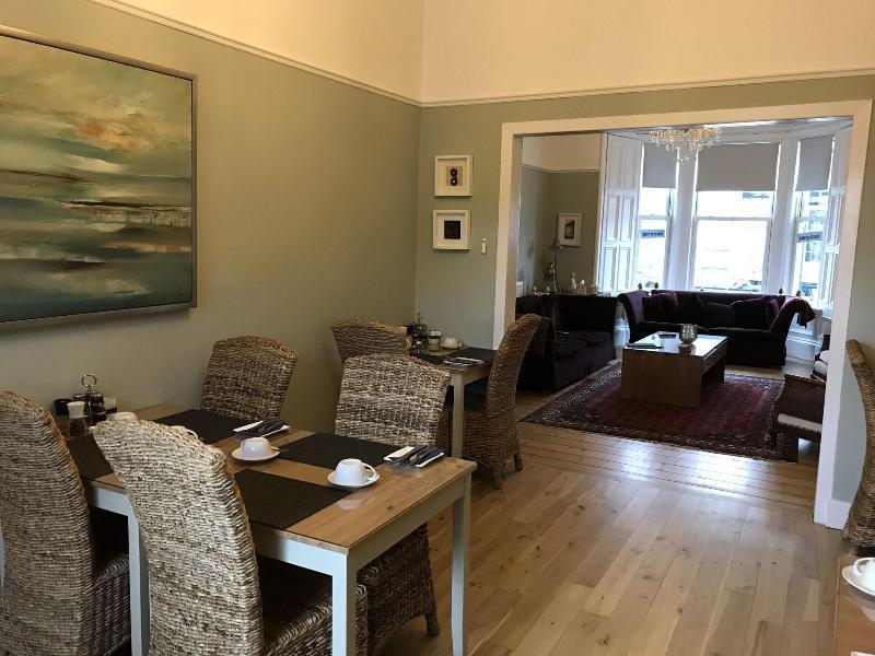 Bythesea Guest House