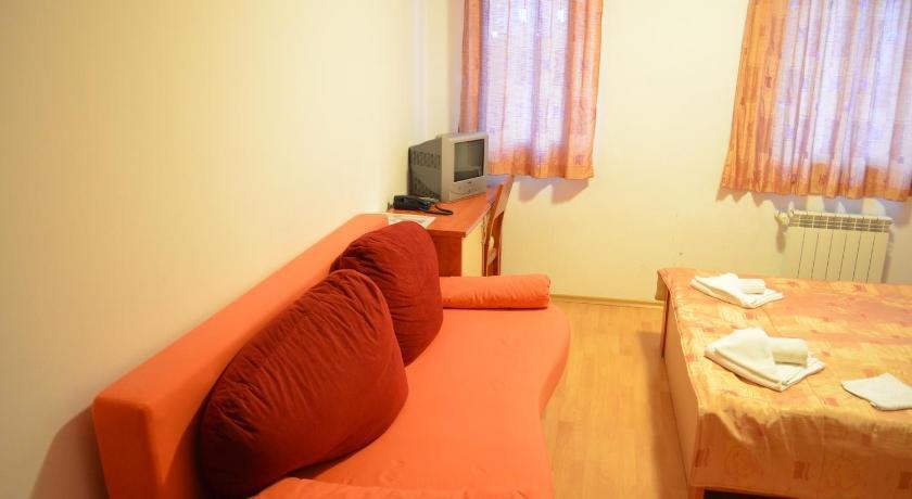Flora Apartments by Persey Travel Agency