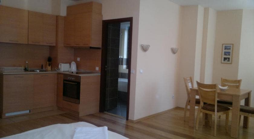 Flora Apartments by Persey Travel Agency