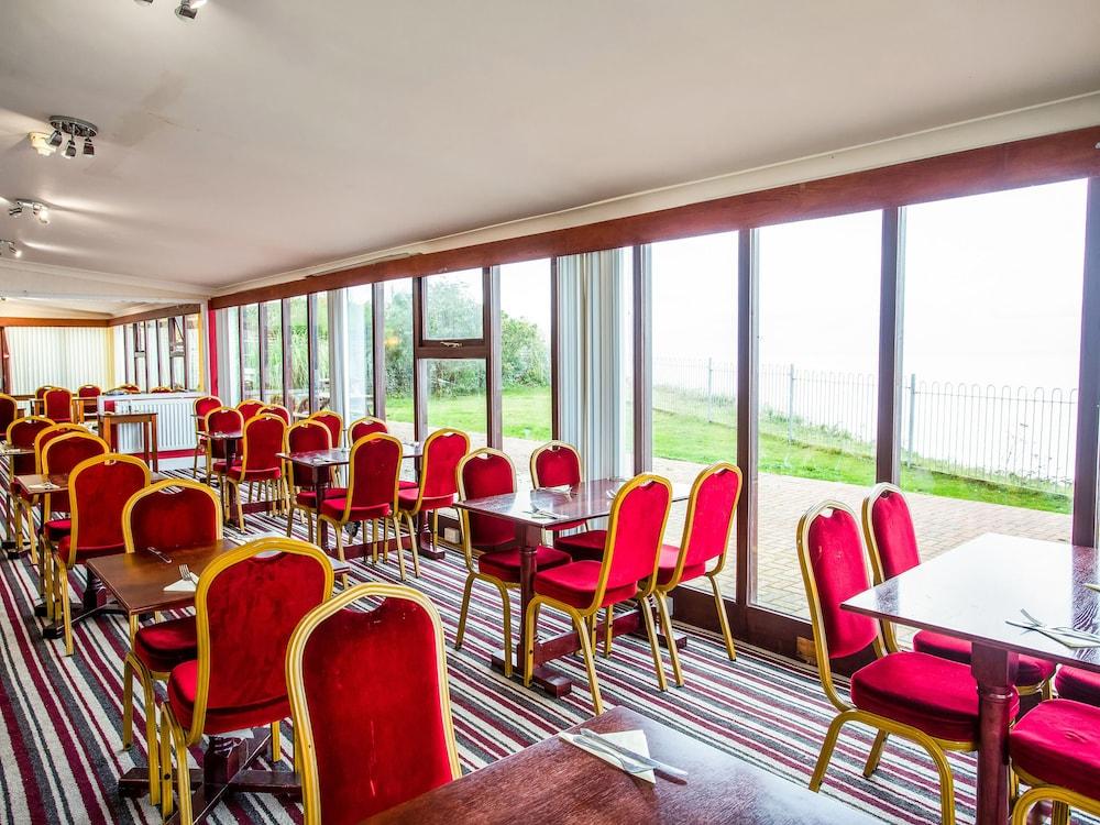 The Manor Hotel