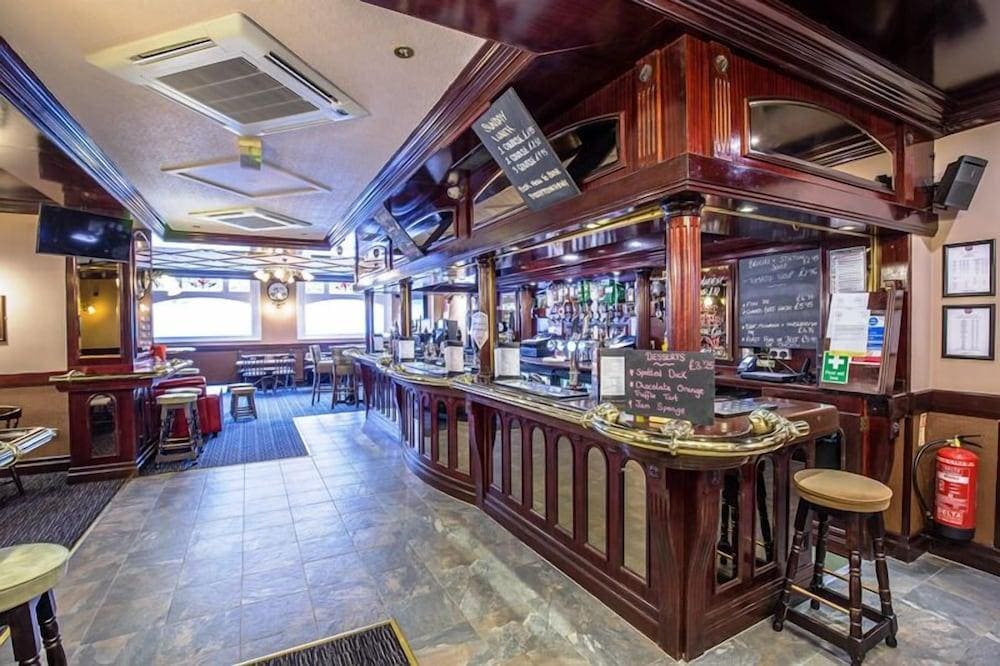 The Globe Inn