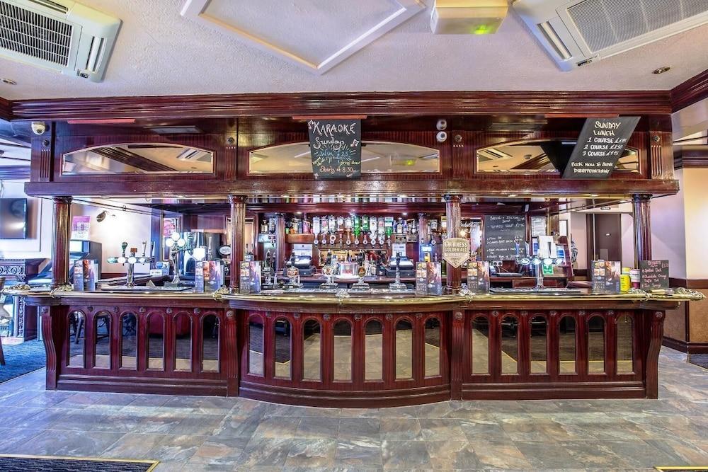 The Globe Inn