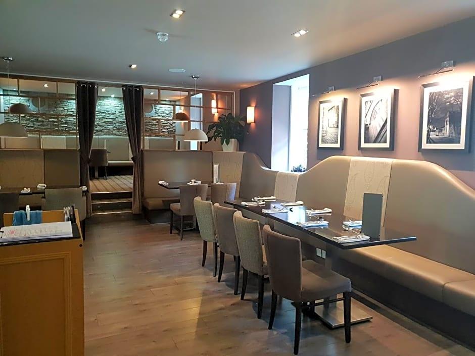 Fairburn Hotel