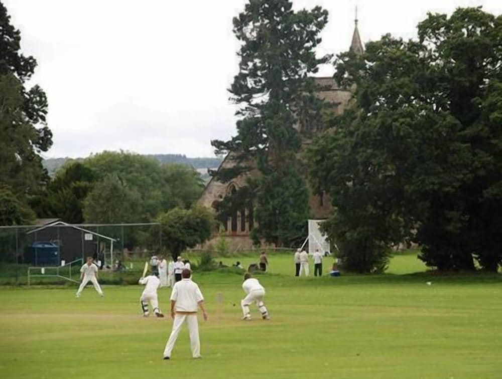 Cricket Field House
