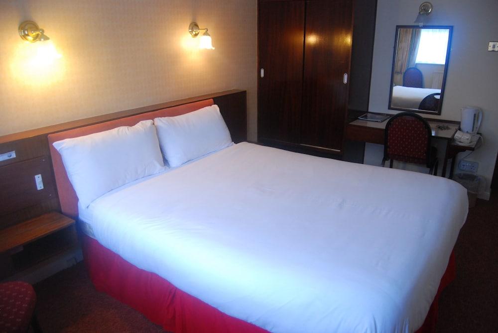 The Brecon Hotel