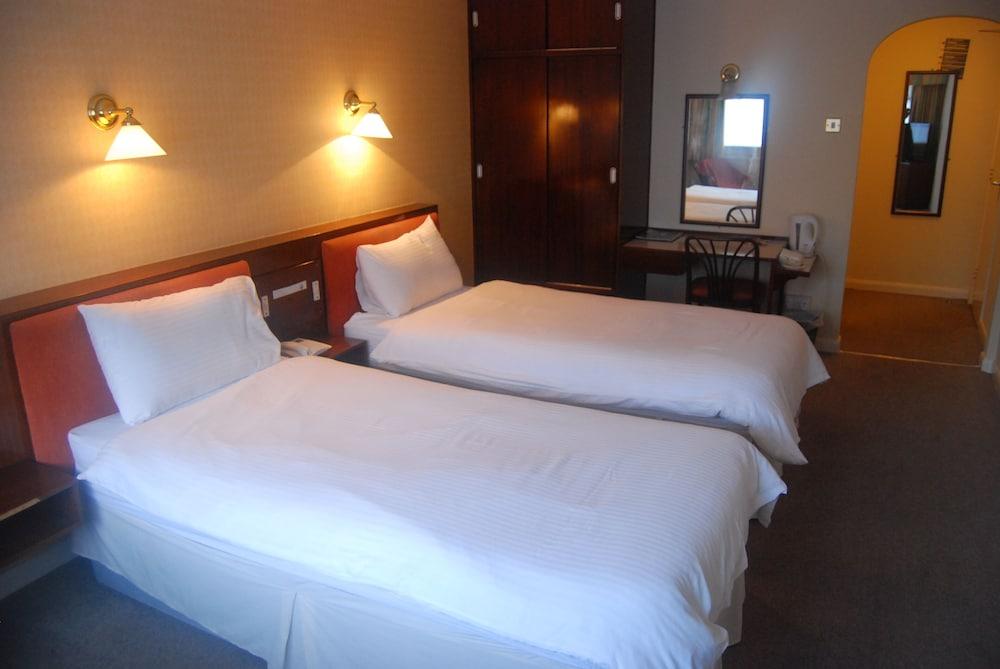 The Brecon Hotel