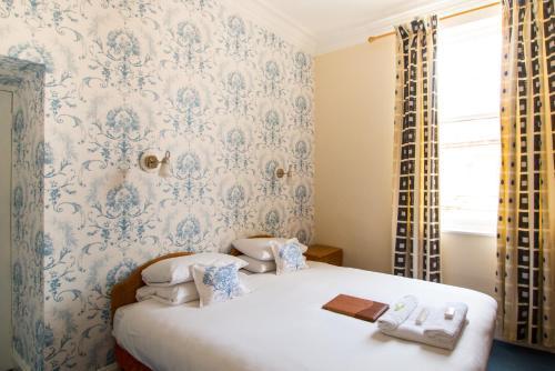Royal Mackintosh Hotel