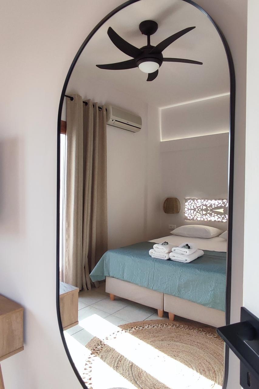 Niki Apartments