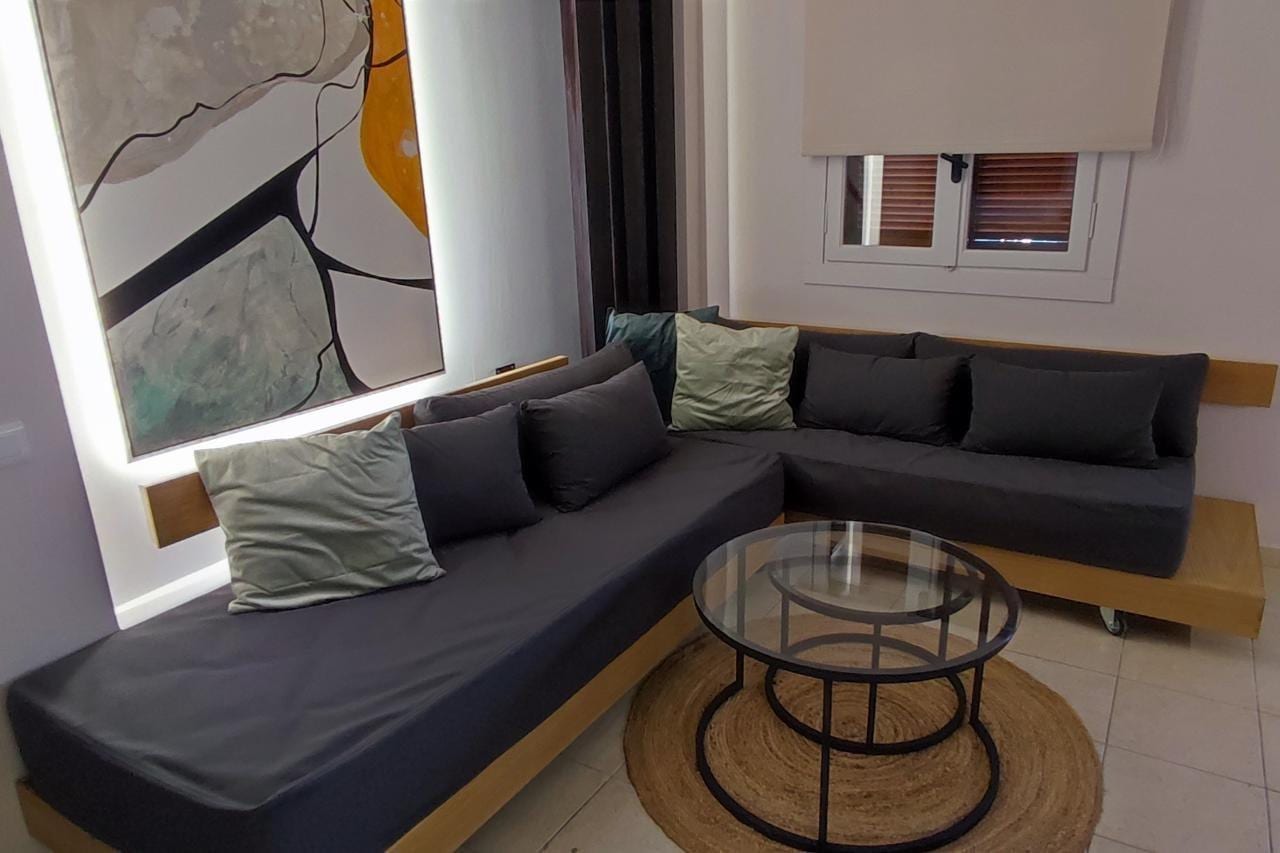 Niki Apartments
