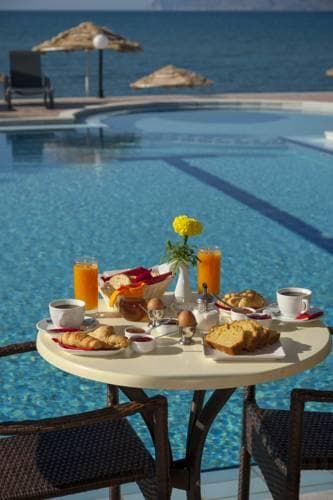 Mesogios Beach Hotel