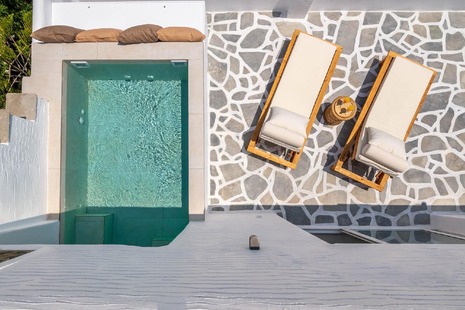 Cavos Studios & Appartements