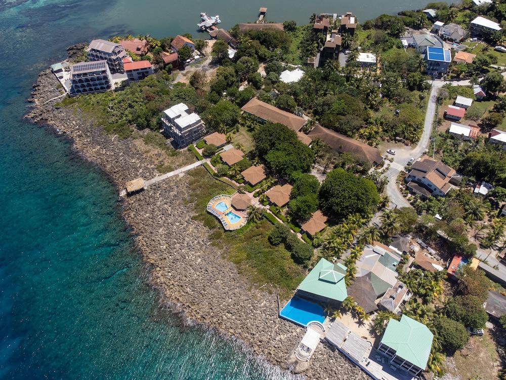 Seagrape Plantation Resort