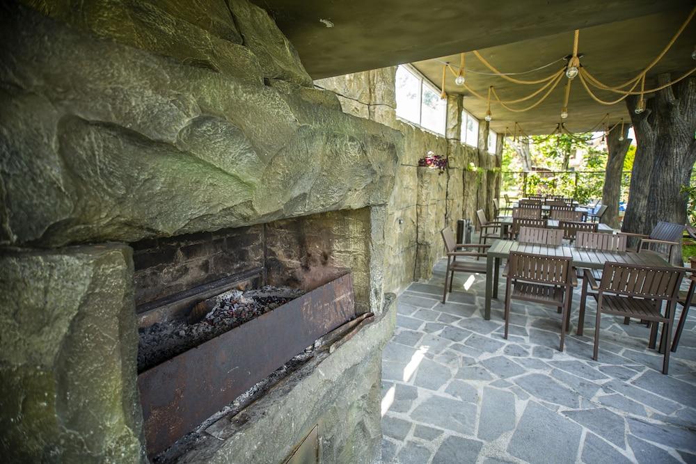 Chveni Ezo Boutique Hotel