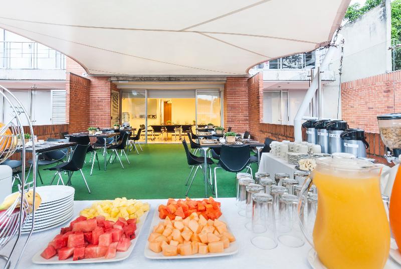 Travelers Orange Suites