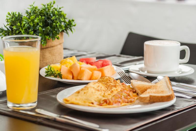 Travelers Orange Suites