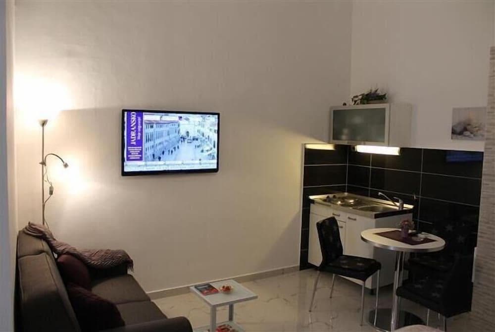 Apartments Nerio