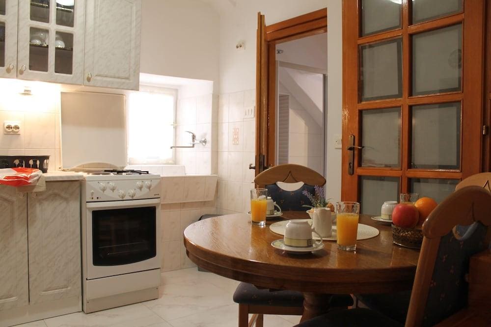 Apartments Nerio