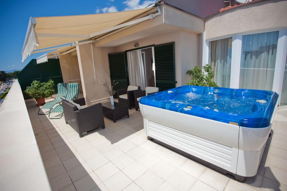 Apartments Agava