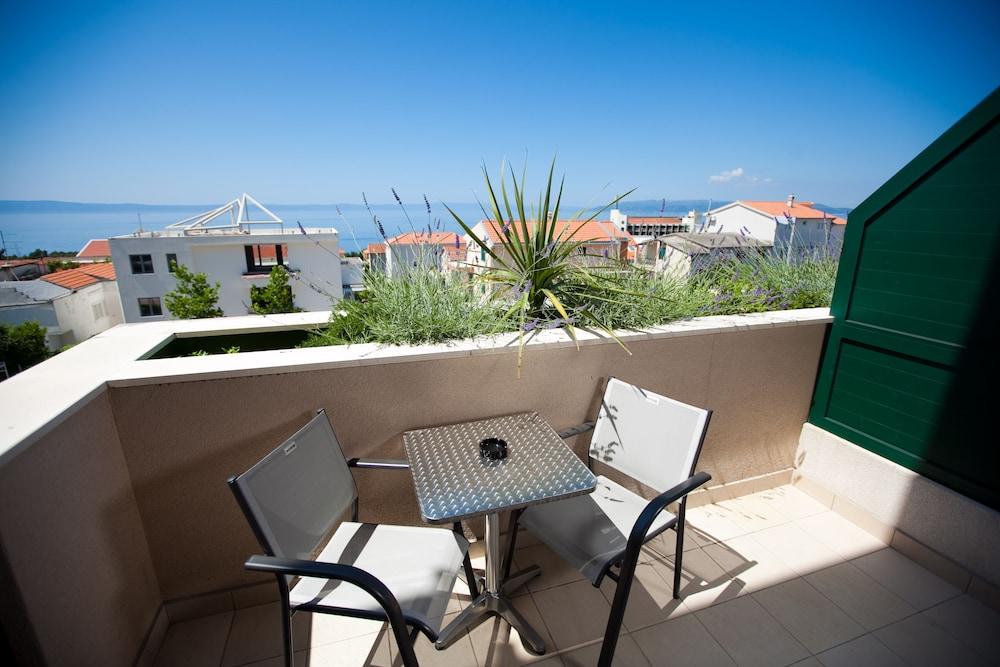 Apartments Agava
