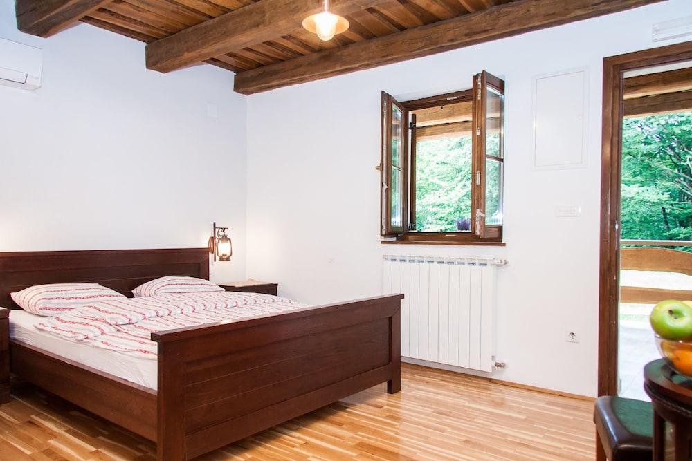 Plitvica Lodge
