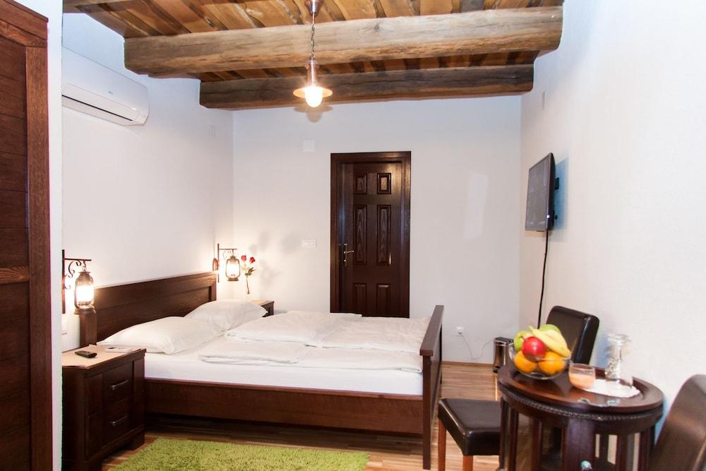 Plitvica Lodge
