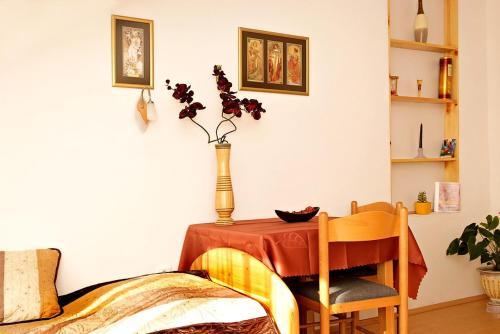Humgaria Apartmanhaz
