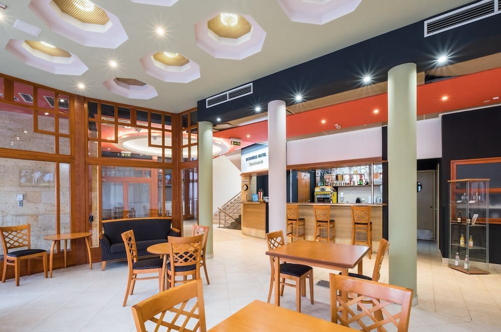 Semiramis Hotel