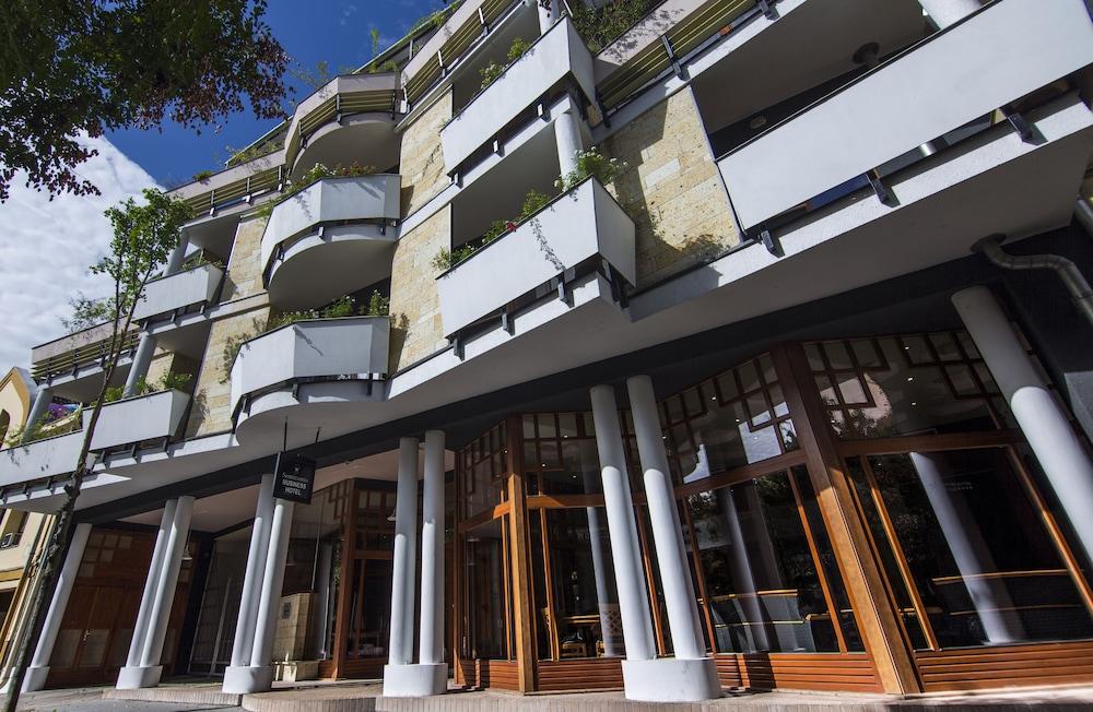 Semiramis Hotel