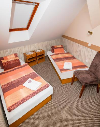 Tinodi Hotel Es Etterem
