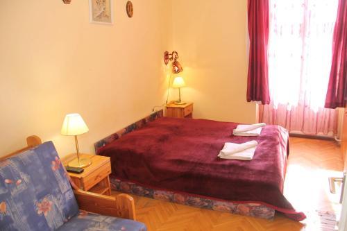 Aphrodite Apartments & Café