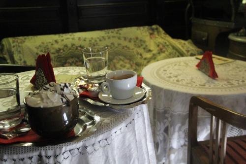 Aphrodite Apartments & Café