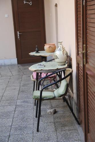 Aphrodite Apartments & Café