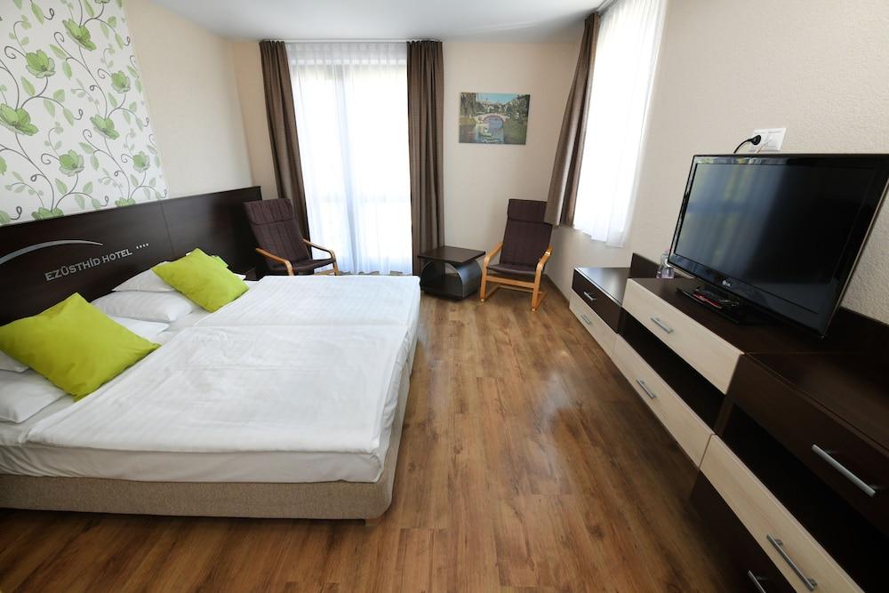Ezusthid Hotel