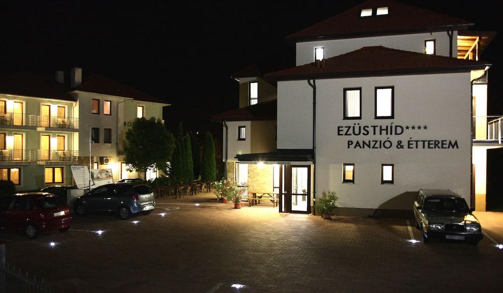 Ezusthid Hotel