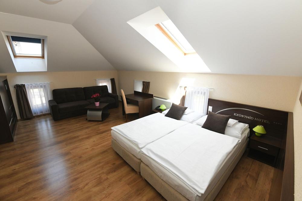 Ezusthid Hotel