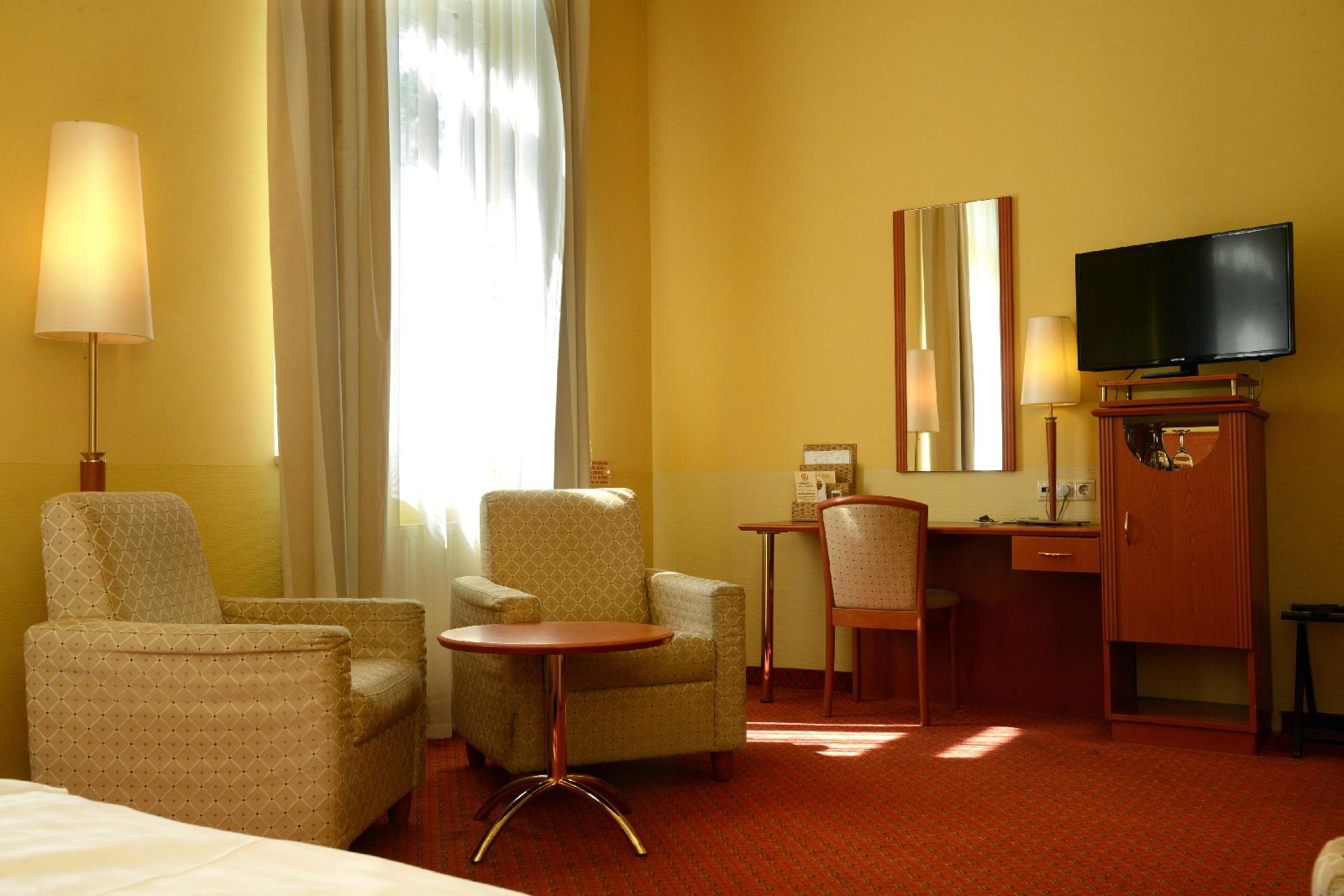 Park Hotel Pelikan