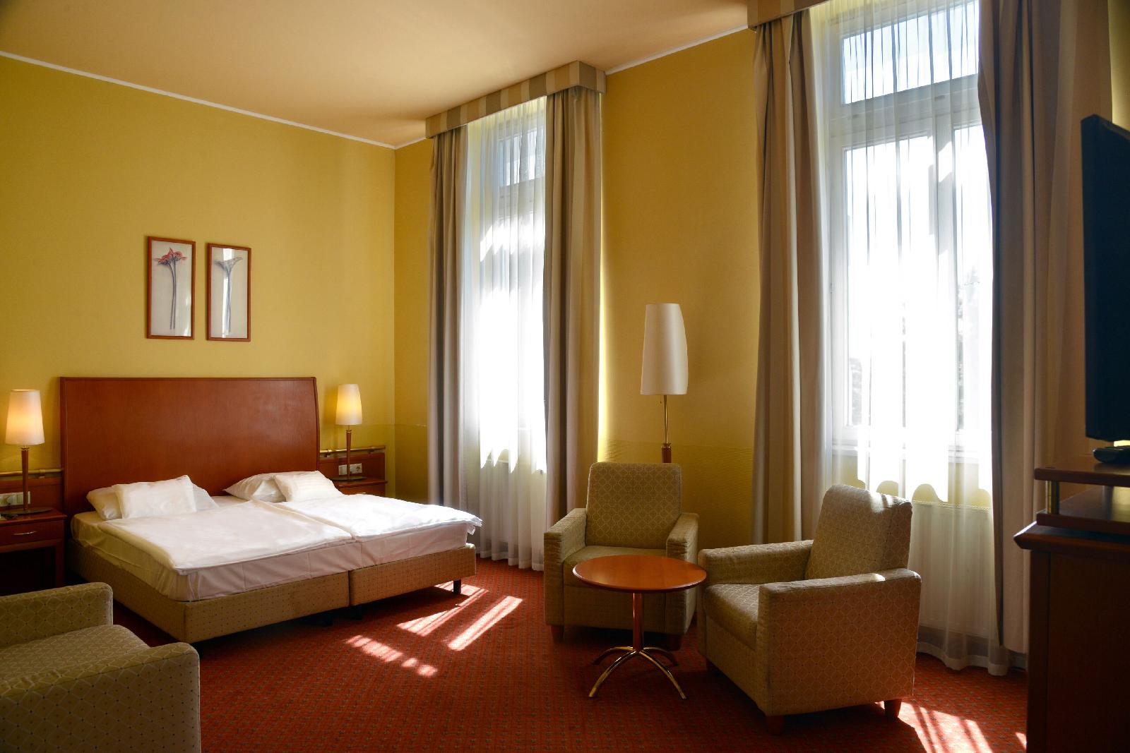 Park Hotel Pelikan