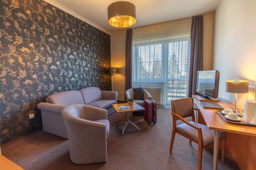 City Hotel