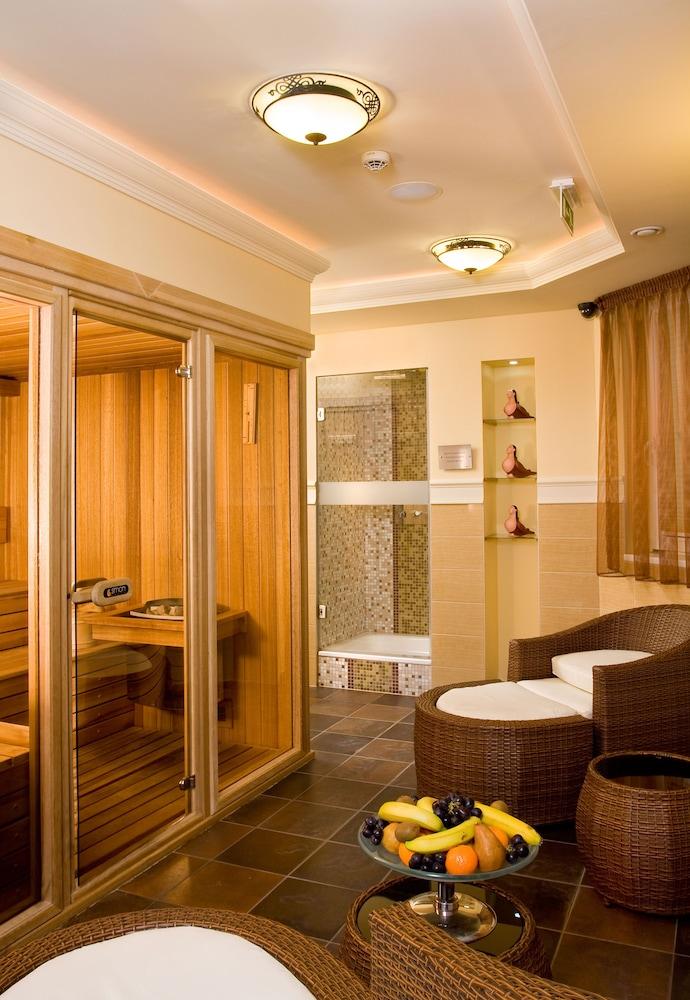 Hotel Kalvaria***