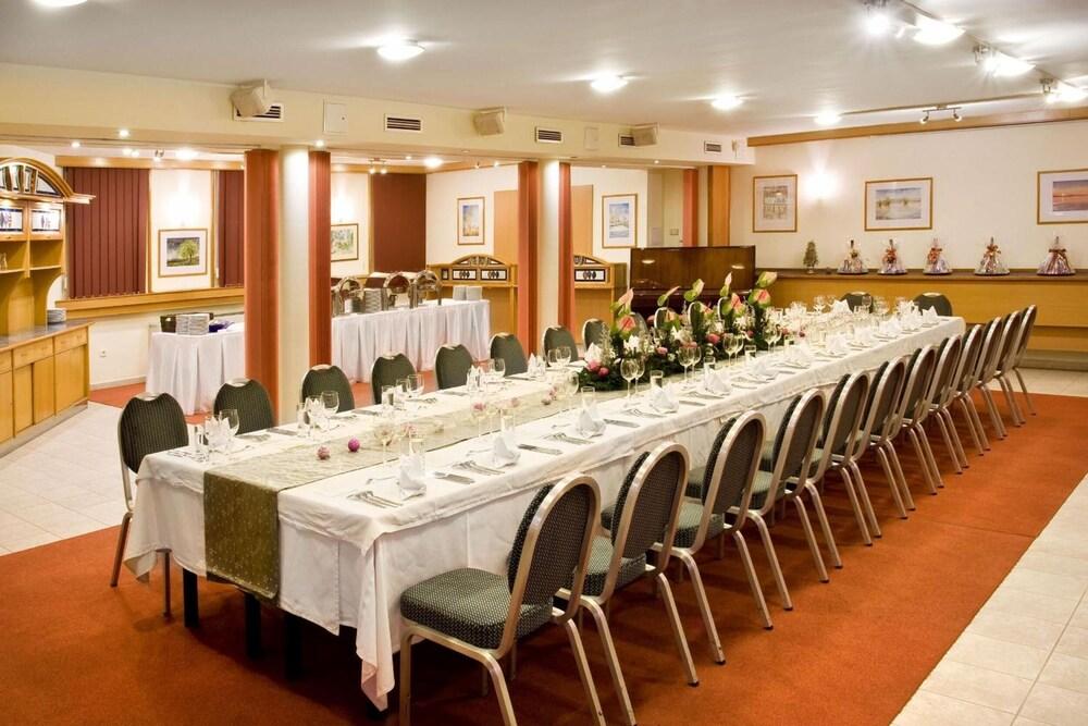 Hotel Kalvaria***