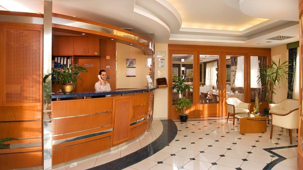 Hotel Kalvaria***