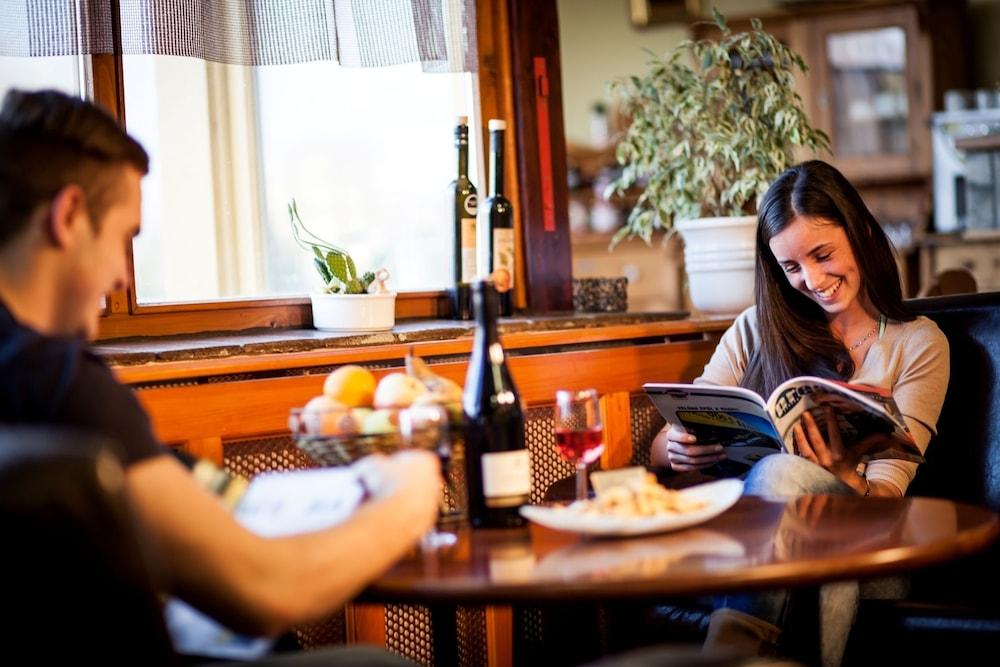 Szoloskert Vineyard Inn